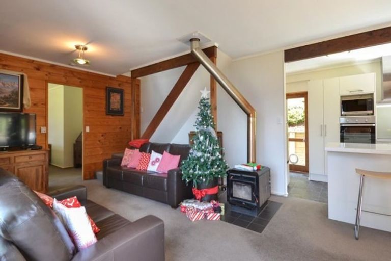 Photo of property in 15 Lochy Road, Fernhill, Queenstown, 9300