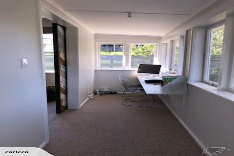 Photo of property in 25 Cobden Road, Bluff Hill, Napier, 4110
