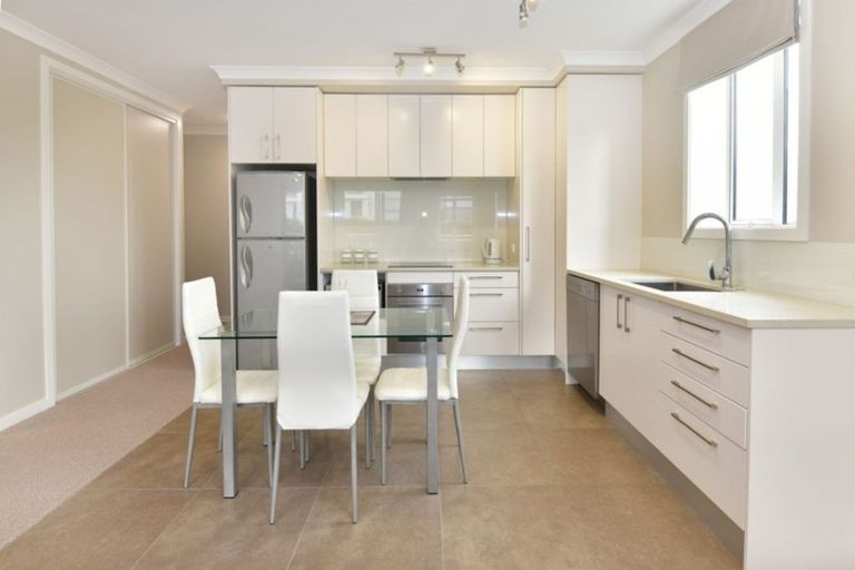 Photo of property in 76 Rewa Rewa Lane, Orewa, 0931