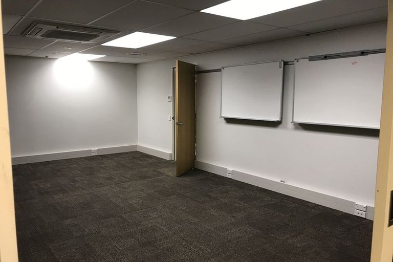 Photo of property in 117 Riccarton Road West, Mosgiel, 9092