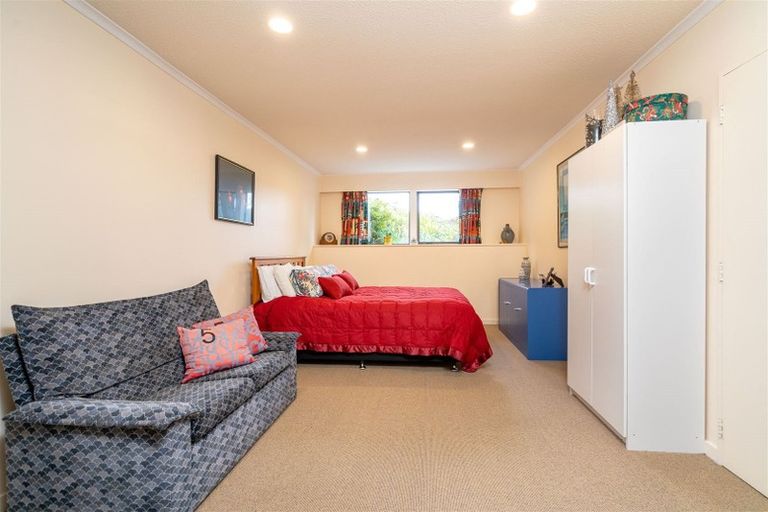 Photo of property in 22 Howard Street, Macandrew Bay, Dunedin, 9014