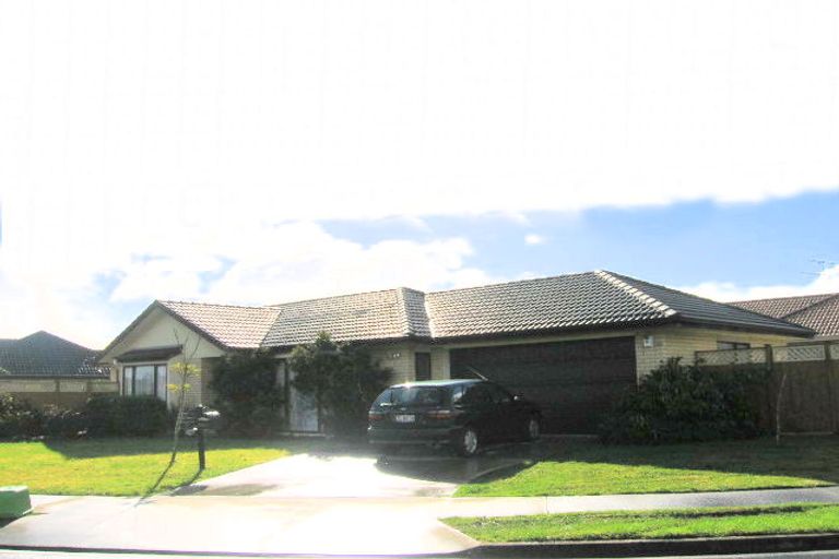 Photo of property in 12 Brompton Place, Burswood, Auckland, 2013