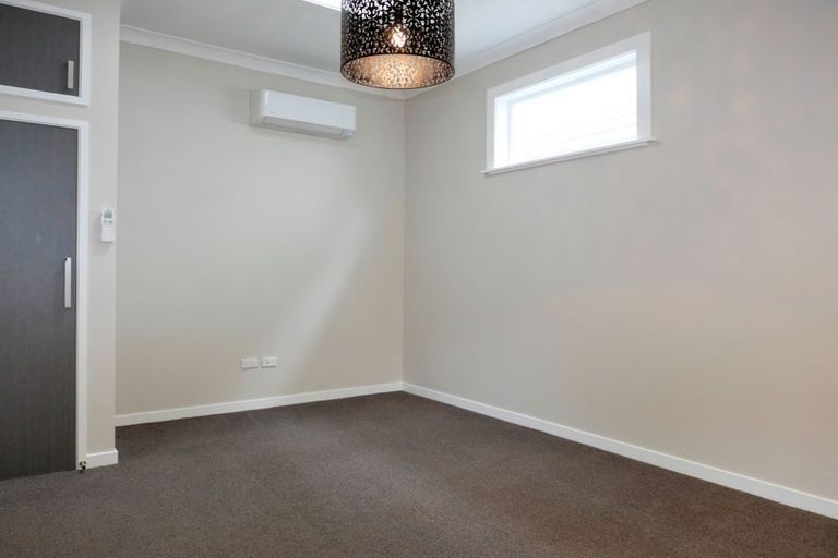 Photo of property in 9 Stanley Street, Berhampore, Wellington, 6023
