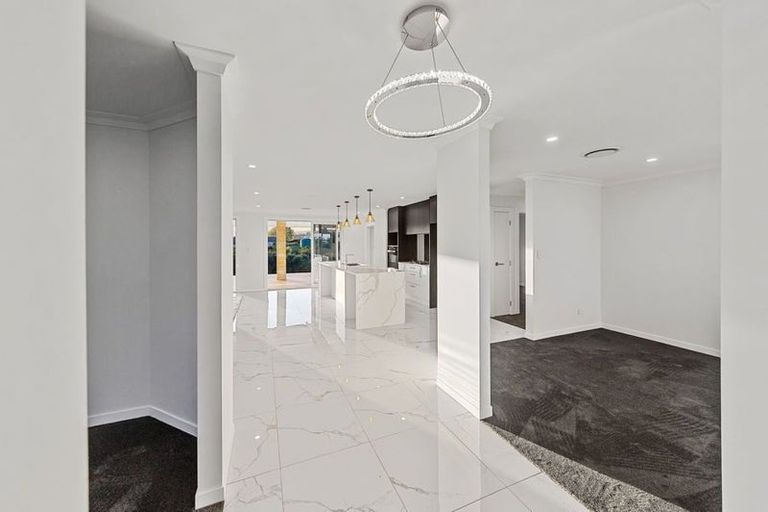 Photo of property in 18 Te Ara Aukati Terrace, Pokeno, 2471