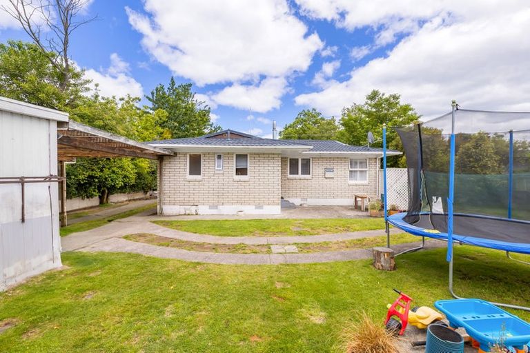 Photo of property in 1/28 Tamatea Road, Taupo, 3330