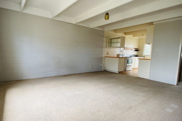 Photo of property in 1/22 Kelston Street, New Lynn, Auckland, 0600