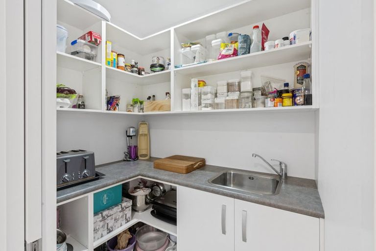 Photo of property in 38 Saint Laurent Way, Ohau, Levin, 5570