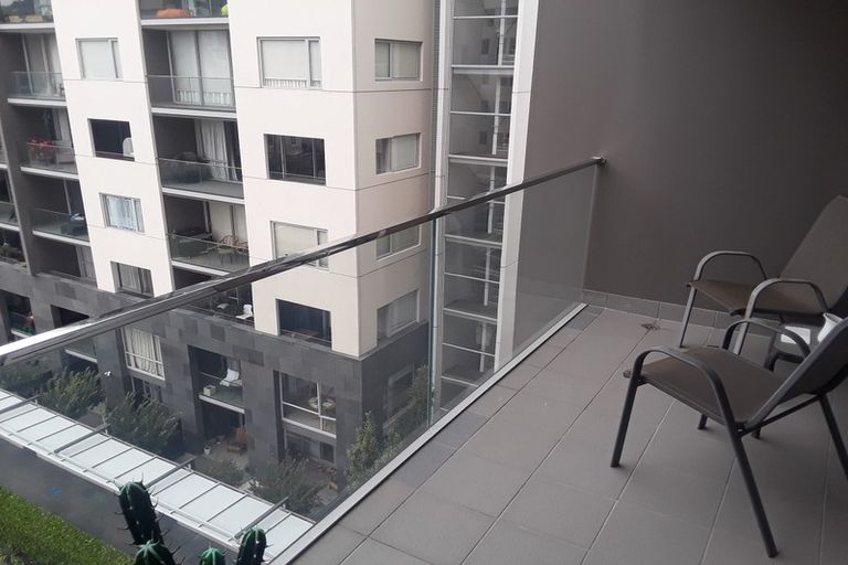 Photo of property in Sanctum Apartment, 10 Ebor Street, Te Aro, Wellington, 6011