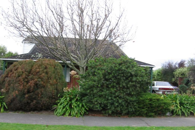 Photo of property in 54 Acacia Street, Kelvin Grove, Palmerston North, 4414