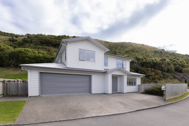 Photo of property in 12 Gatley Grove, Churton Park, Wellington, 6037