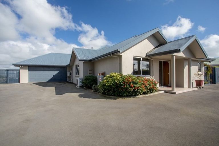 Photo of property in 12 Calder Place, Winton, 9720