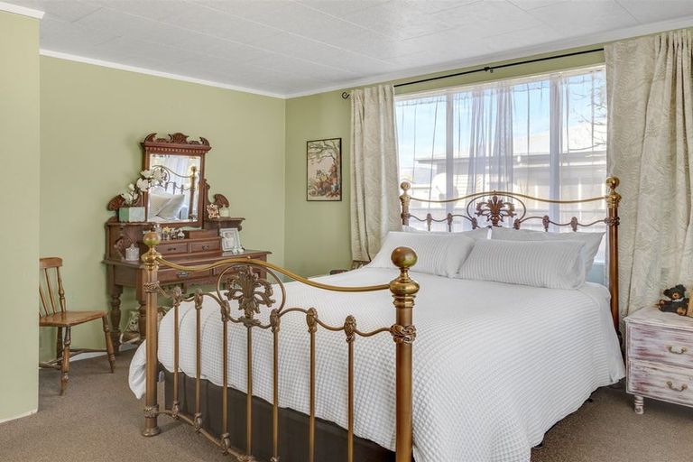 Photo of property in 95 Queen Street, Westport, 7825