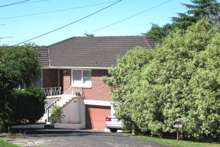 Photo of property in 14 Fowey Avenue, Te Atatu South, Auckland, 0610