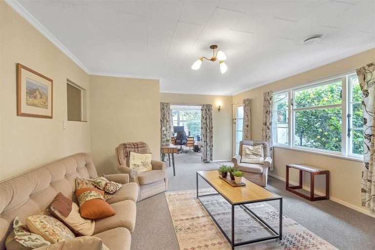 Photo of property in 14 Pinehurst Crescent, Russley, Christchurch, 8042