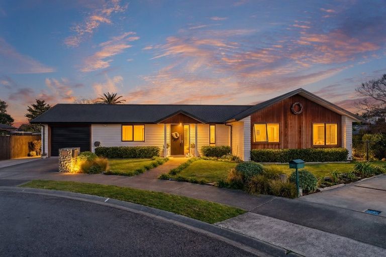 Photo of property in 23 Tarata Grove, Lansdowne, Masterton, 5810