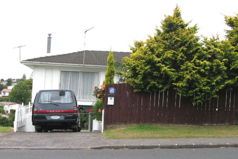 Photo of property in 26 Tamahere Drive, Glenfield, Auckland, 0629