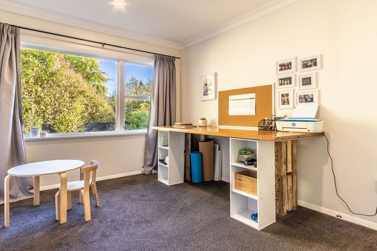 Photo of property in 73 Kohekohe Road, Waikanae, 5036