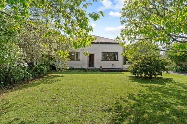 Photo of property in 36 Kent Street, Carterton, 5713