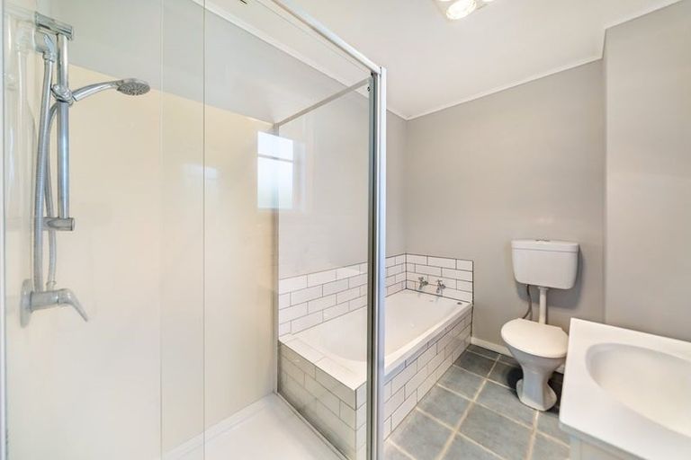 Photo of property in 27 Sladden Street, Naenae, Lower Hutt, 5011