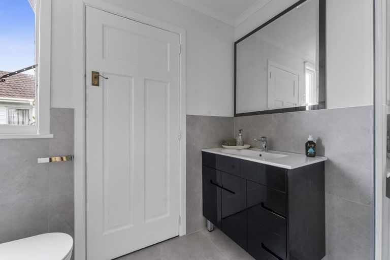 Photo of property in 1/256 Porchester Road, Takanini, 2112