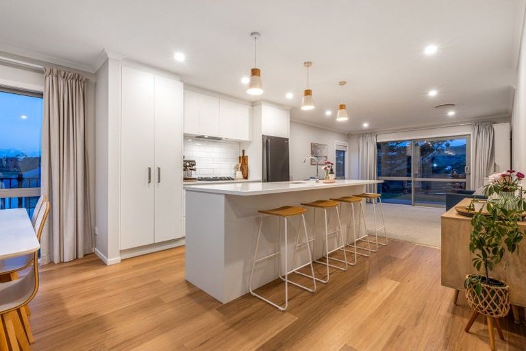 Photo of property in 8 Hokioi Drive, Kenepuru, Porirua, 5022
