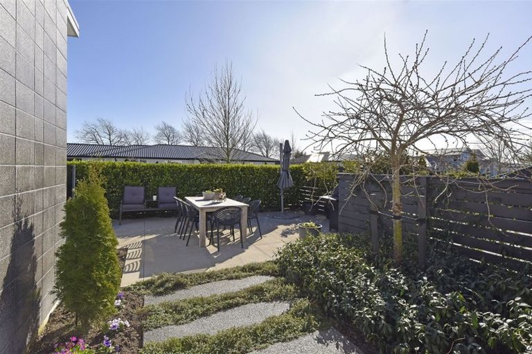 Photo of property in 2 Carpenter Drive, Prebbleton, 7604