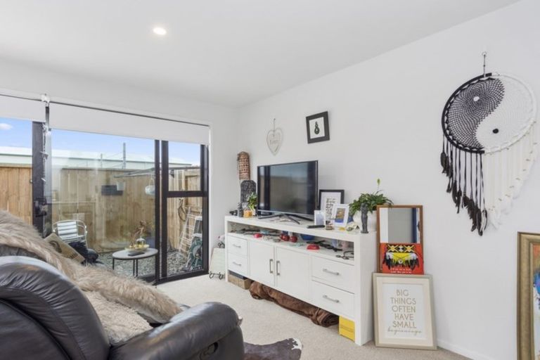 Photo of property in 5/17 Owens Place, Mount Maunganui, 3116