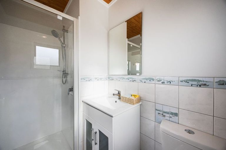 Photo of property in 16 Tamatea Drive, Snells Beach, 0920