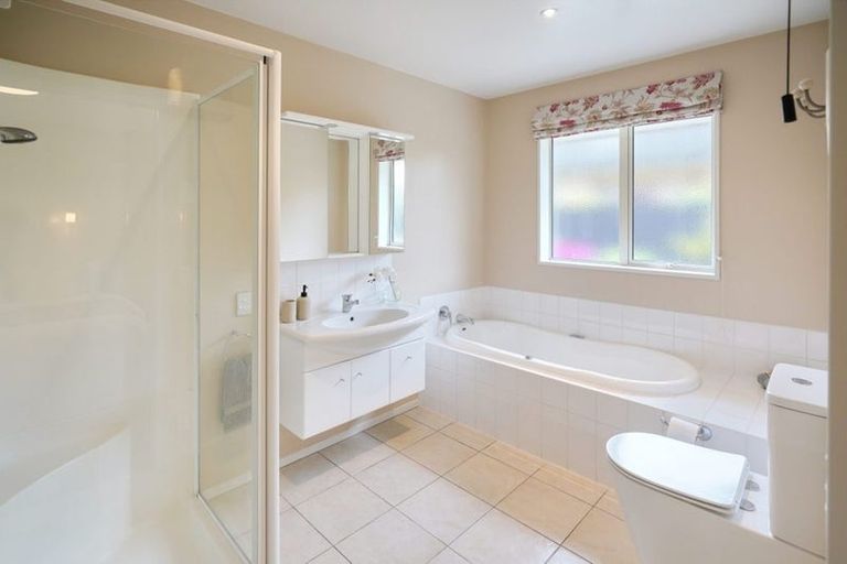 Photo of property in 17 Caleb Place, Northwood, Christchurch, 8051