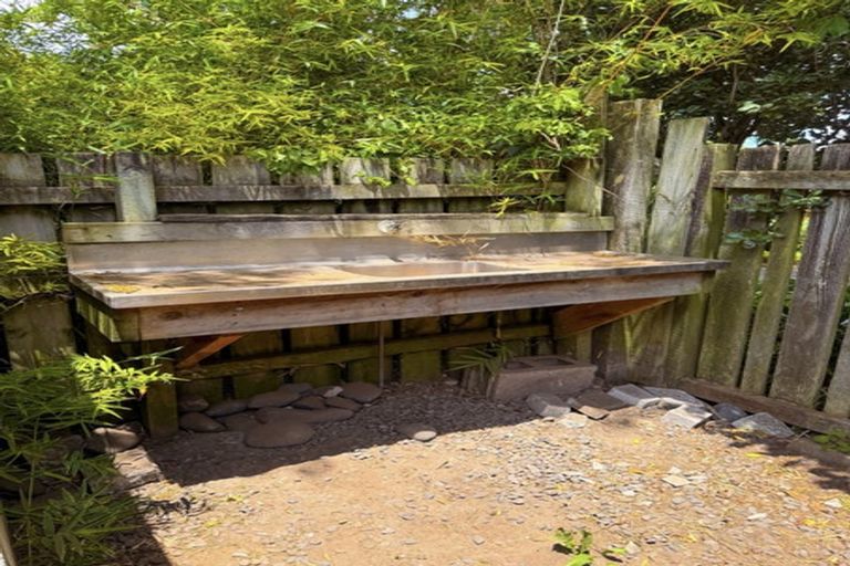 Photo of property in 33 Shearwater Street, One Tree Point, 0118