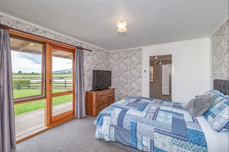 Photo of property in 382 Kimberley Road, Levin, 5571