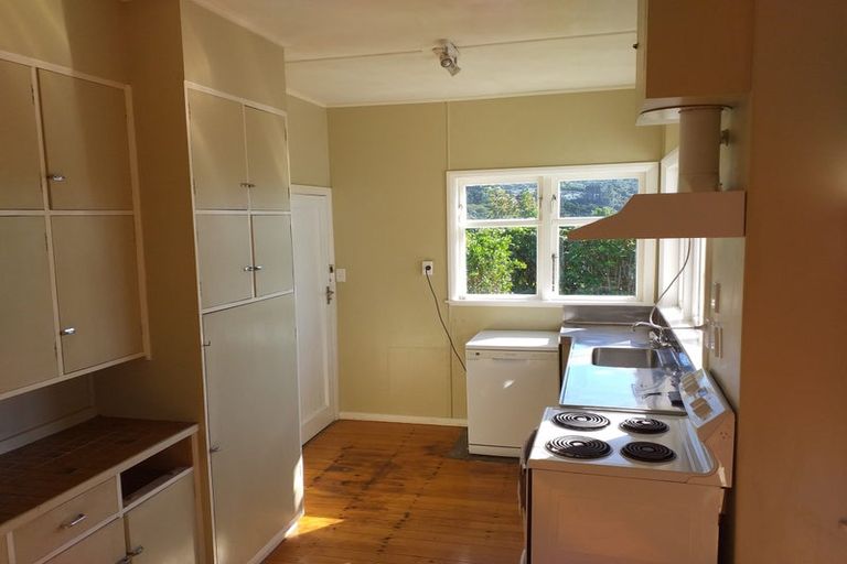 Photo of property in 60 Tarawera Road, Johnsonville, Wellington, 6037