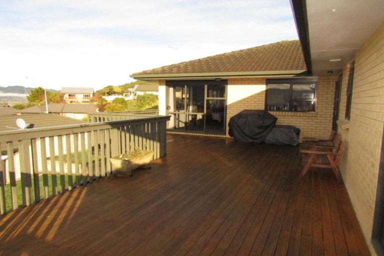 Photo of property in 16 Kirton Drive, Riverstone Terraces, Upper Hutt, 5018