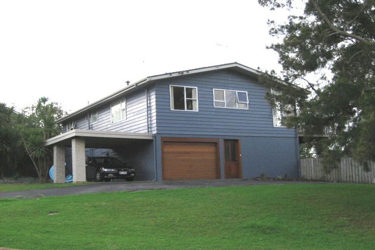 Photo of property in 145 Tiroroa Avenue, Te Atatu South, Auckland, 0610