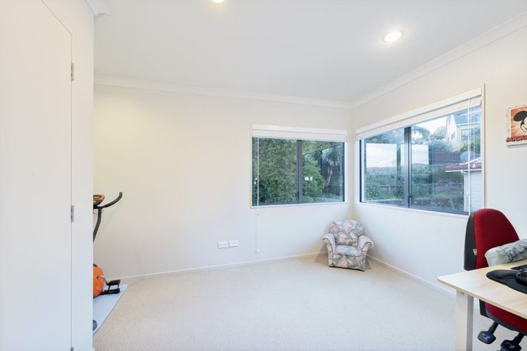 Photo of property in 17 Virginia Street, Henderson, Auckland, 0612