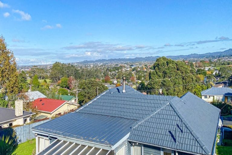 Photo of property in 184a Waimumu Road, Massey, Auckland, 0614