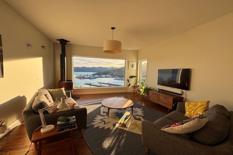 Photo of property in 8 Randolph Terrace, Lyttelton, 8082