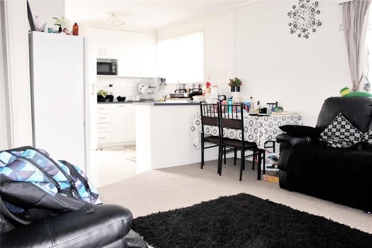 Photo of property in 16b Gray Avenue, Mangere East, Auckland, 2024