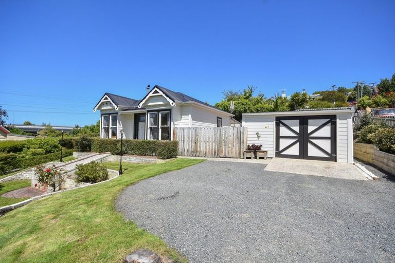 Photo of property in 124 Glen Road, The Glen, Dunedin, 9011