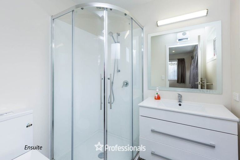 Photo of property in 3 Poulson Grove, Trentham, Upper Hutt, 5018