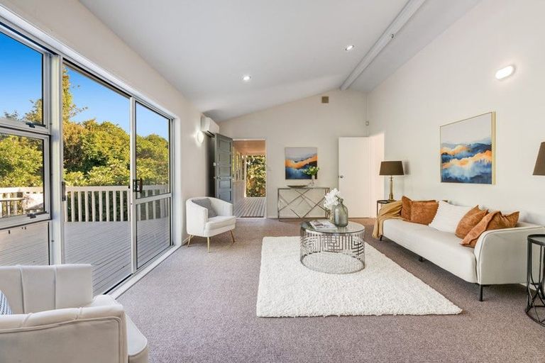 Photo of property in 12 Simon Ellice Drive, Bayview, Auckland, 0629