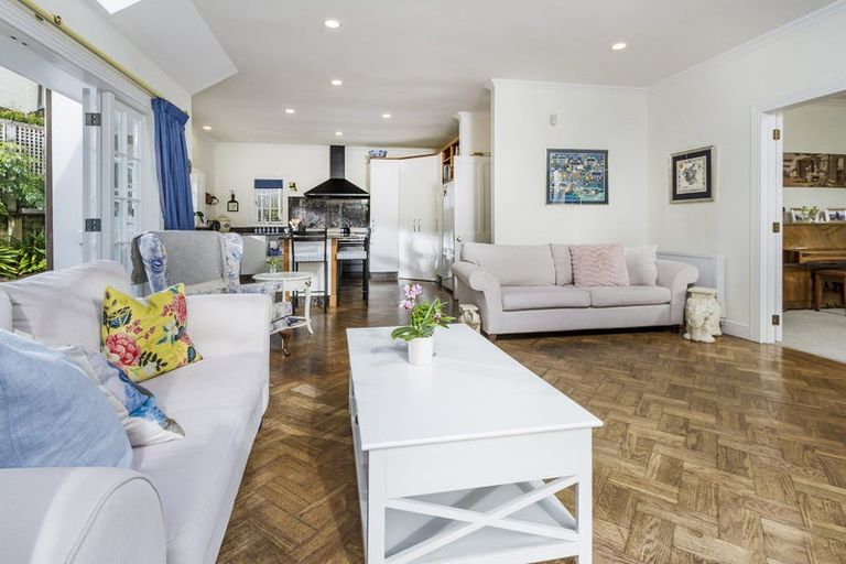 Photo of property in 23 Ewen Street, Hauraki, Auckland, 0622