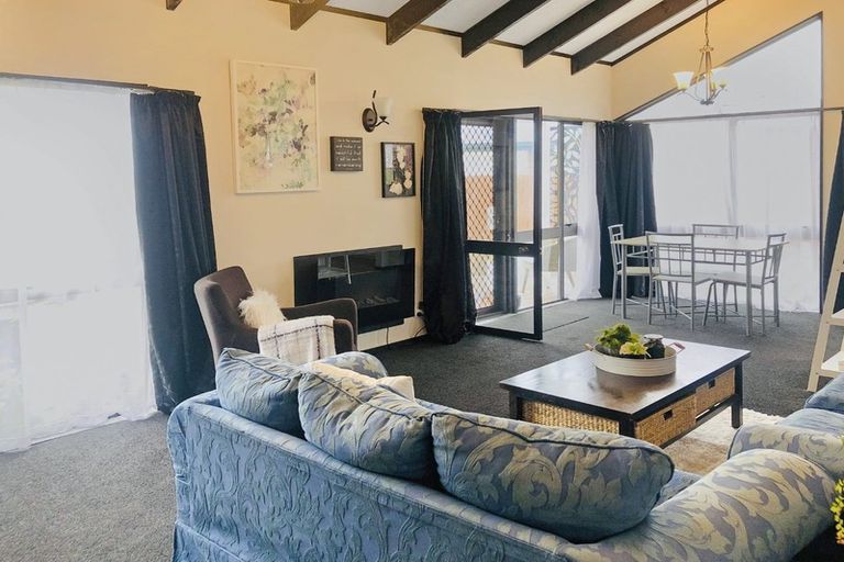 Photo of property in 8a Church Place, Whanganui, 4500