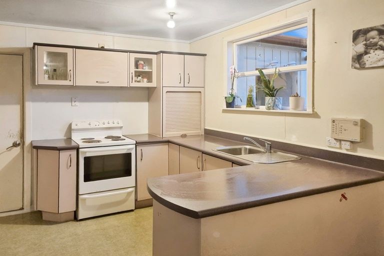 Photo of property in 82 Alexandra Street, Marton, 4710