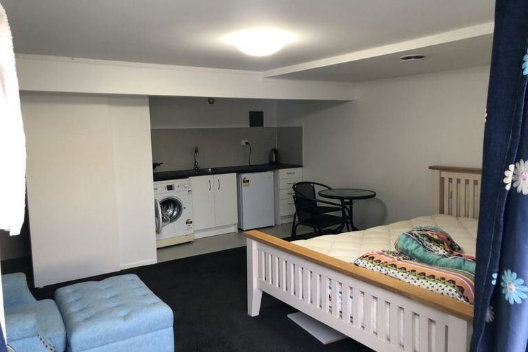 Photo of property in 1 Regatta Road, Torbay, Auckland, 0630