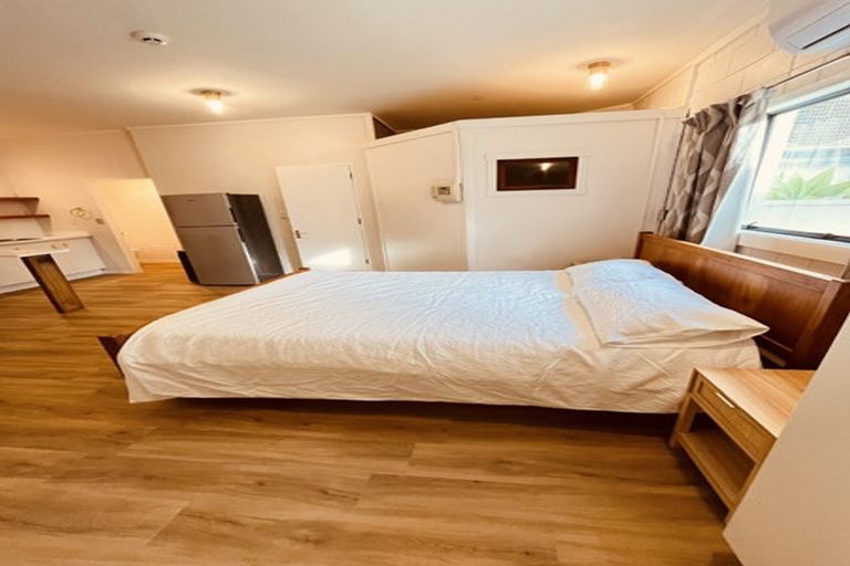 Photo of property in 35 Victory Street, Welcome Bay, Tauranga, 3112