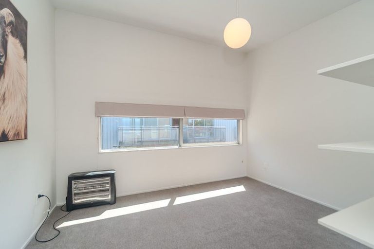 Photo of property in 24/2 Onslow Road, Khandallah, Wellington, 6035