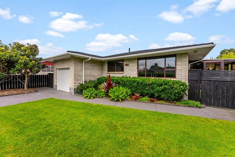 Photo of property in 15 Lantana Avenue, Bell Block, New Plymouth, 4312