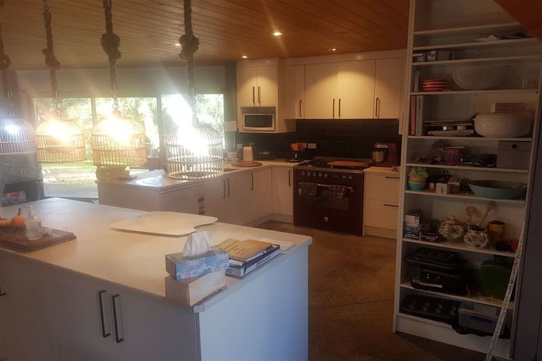 Photo of property in 3a Olwyn Place, Greenhithe, Auckland, 0632