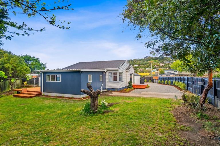 Photo of property in 267 Centaurus Road, Saint Martins, Christchurch, 8022